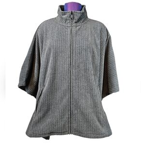 L.L. Bean Gray & Black Houndstooth Fleece Cape Shawl Jacket‎ Size Large Women's